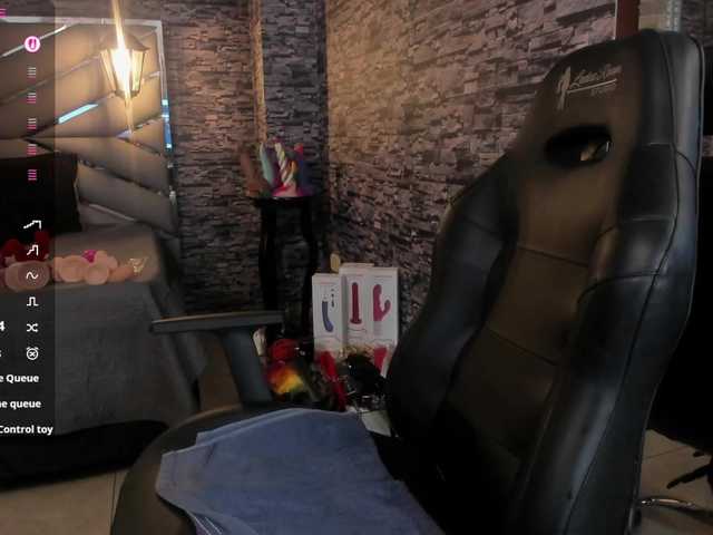 nicollequeen live cam on BongaCams