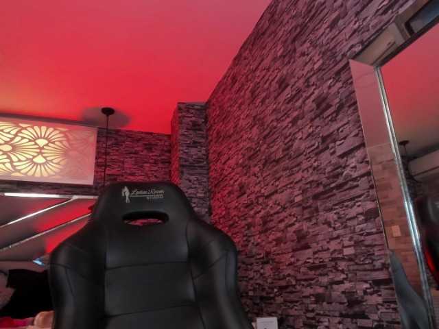 nicollequeen