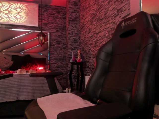 nicollequeen live cam on BongaCams