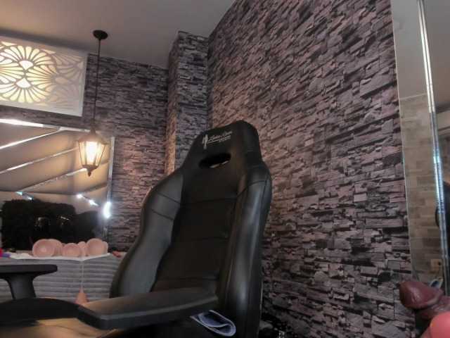 nicollequeen live cam