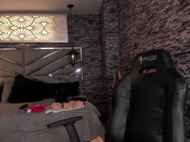 nicollequeen