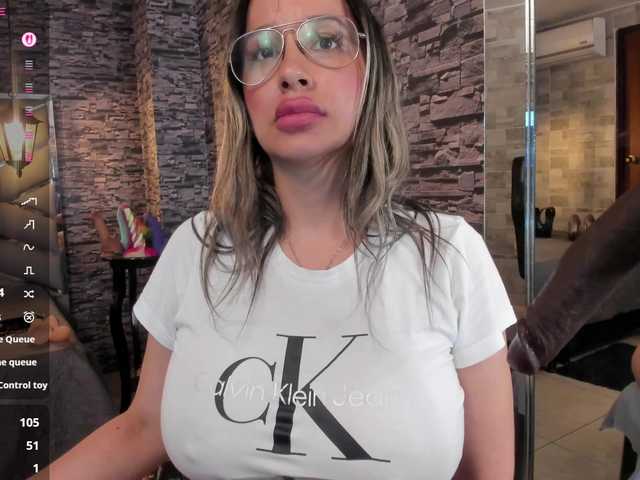 nicollequeen live cam on BongaCams