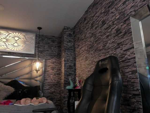 nicollequeen live cam on BongaCams