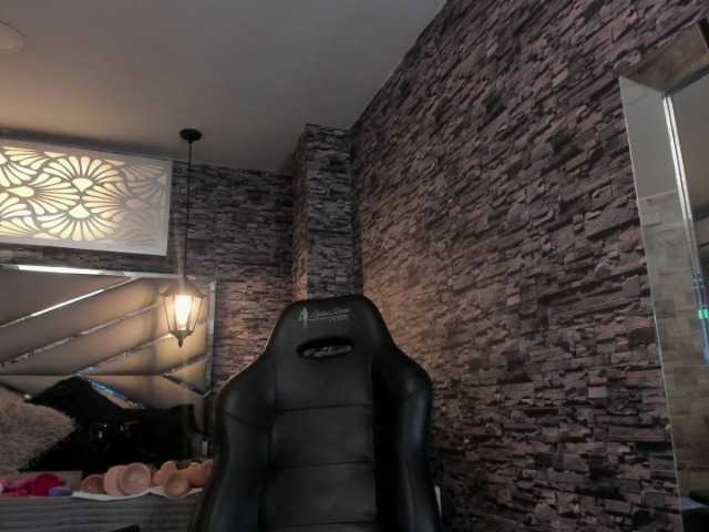 nicollequeen live cam on BongaCams