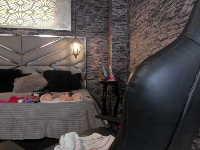 nicollequeen live cam on BongaCams