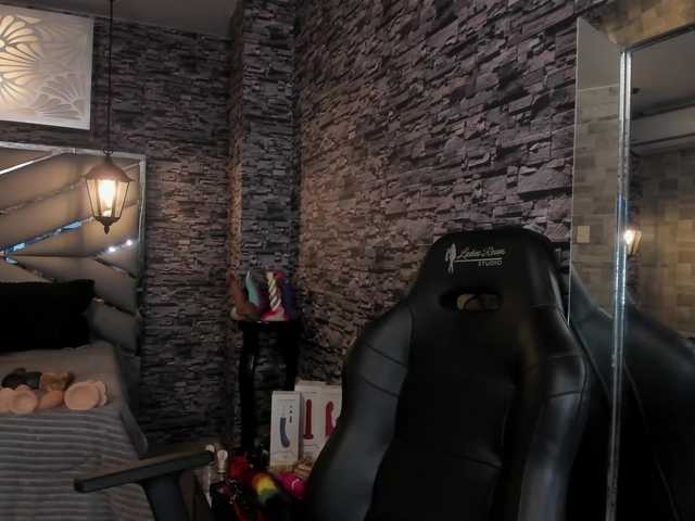 nicollequeen