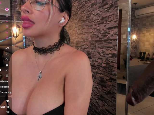 nicollequeen