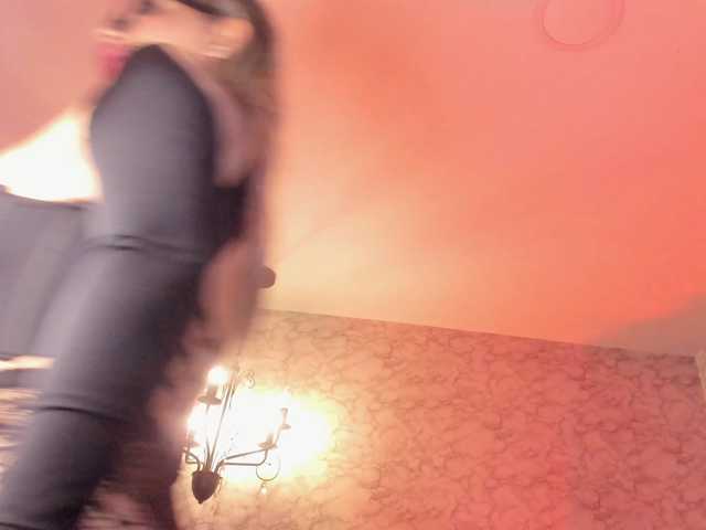 nicollequeen
