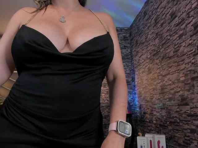 nicollequeen webcam