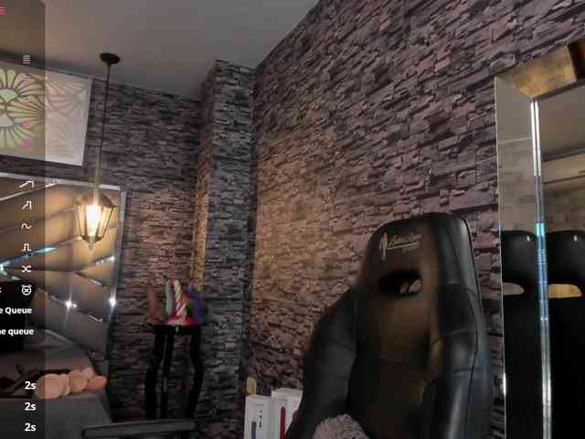 nicollequeen webcam