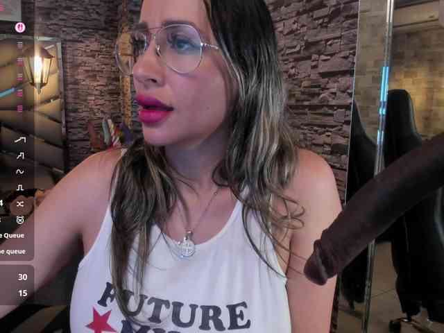 nicollequeen