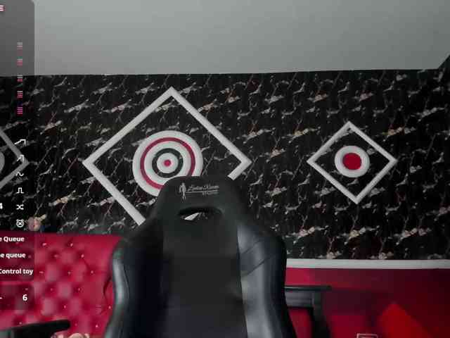Nicolle_BlackQueen