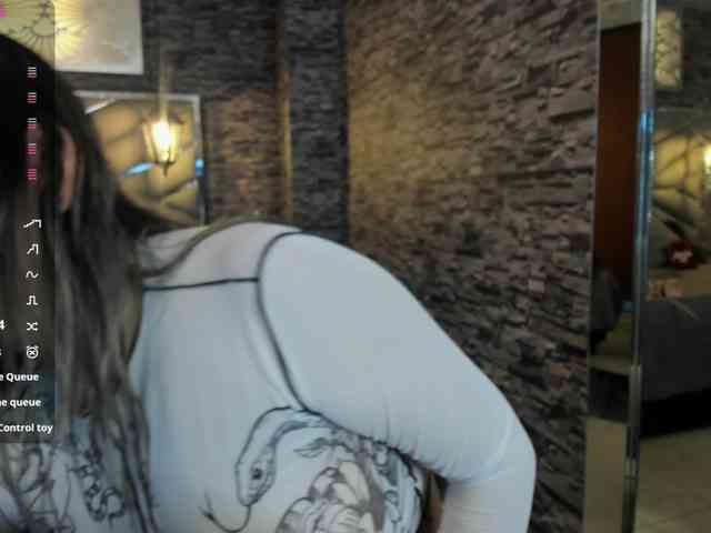 nicollequeen webcam