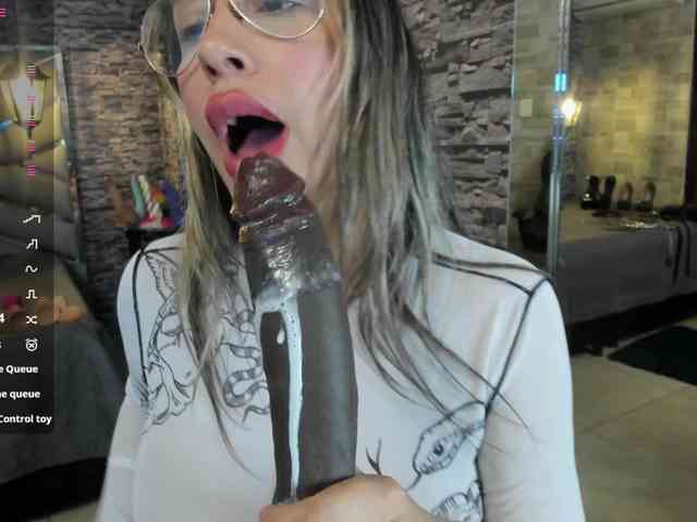 nicollequeen webcam