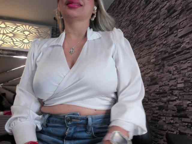 nicollequeen