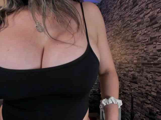 nicollequeen