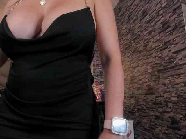 nicollequeen