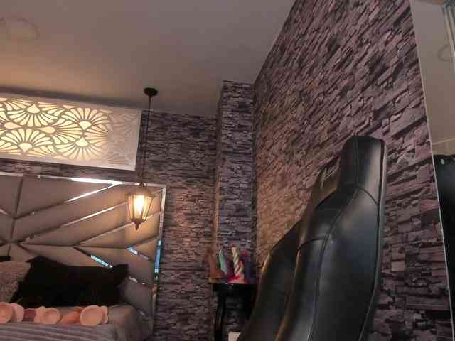nicollequeen webcam