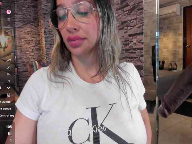 nicollequeen webcam