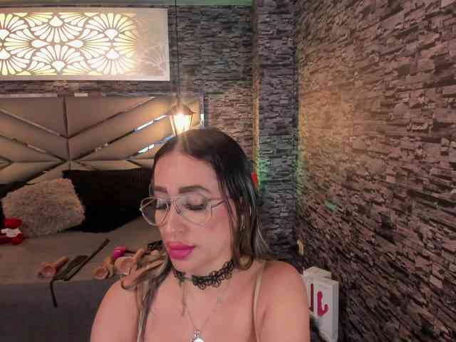 nicollequeen