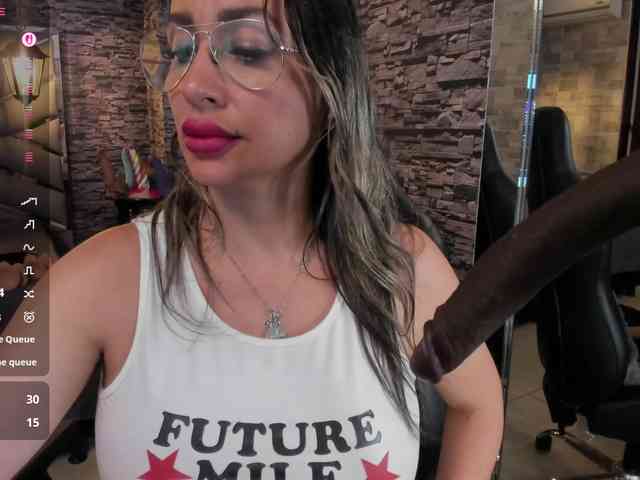 nicollequeen