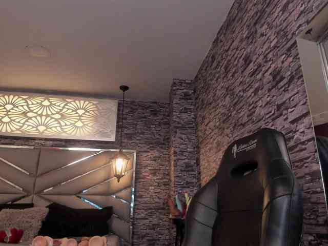 nicollequeen webcam