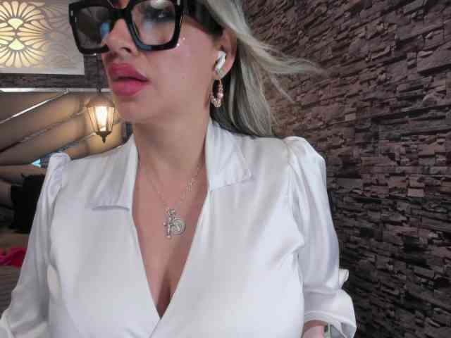 nicollequeen