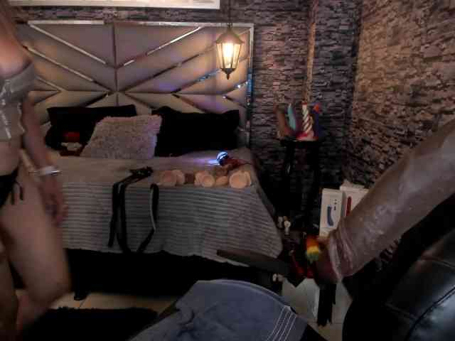 nicollequeen webcam