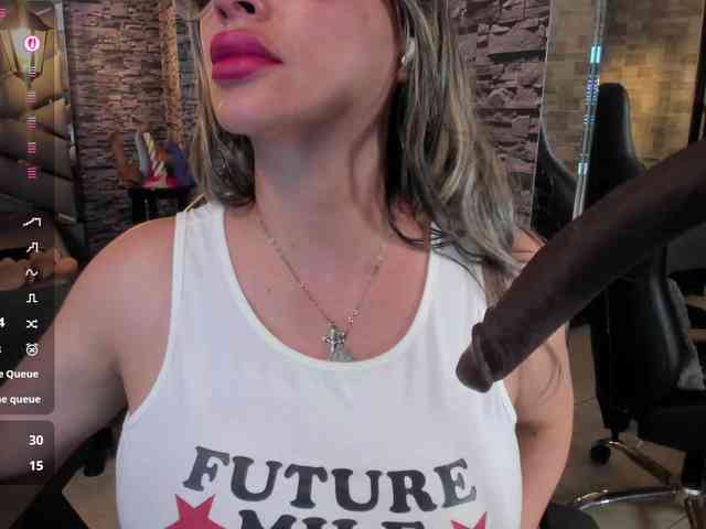 nicollequeen webcam