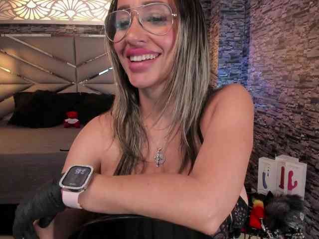 nicollequeen
