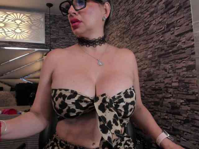 nicollequeen