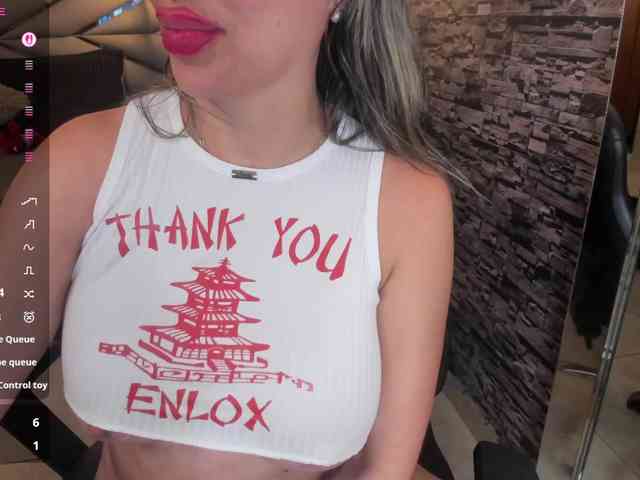 nicollequeen webcam