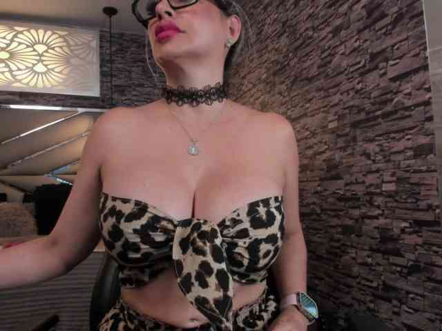 nicollequeen webcam