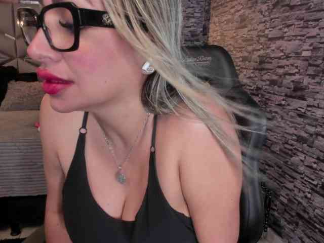 Modella: nicollequeen