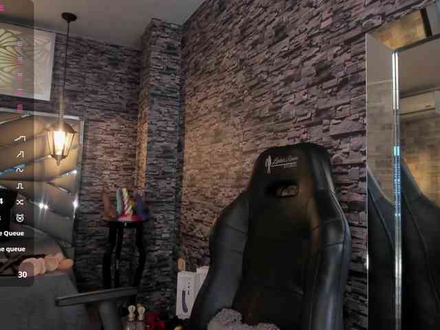 nicollequeen webcam