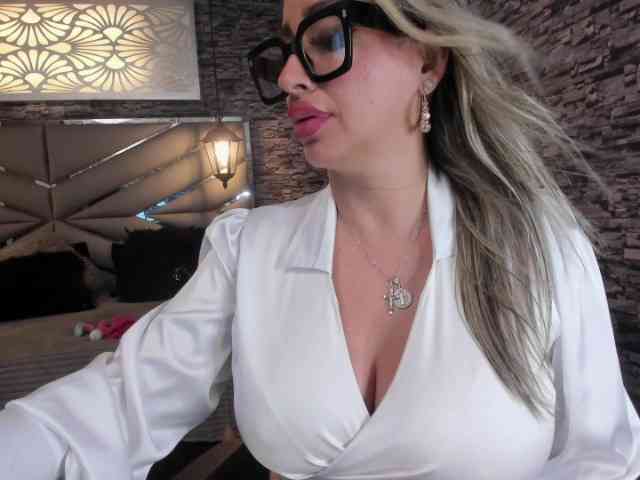 nicollequeen