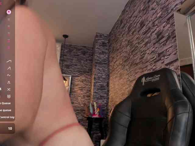 nicollequeen