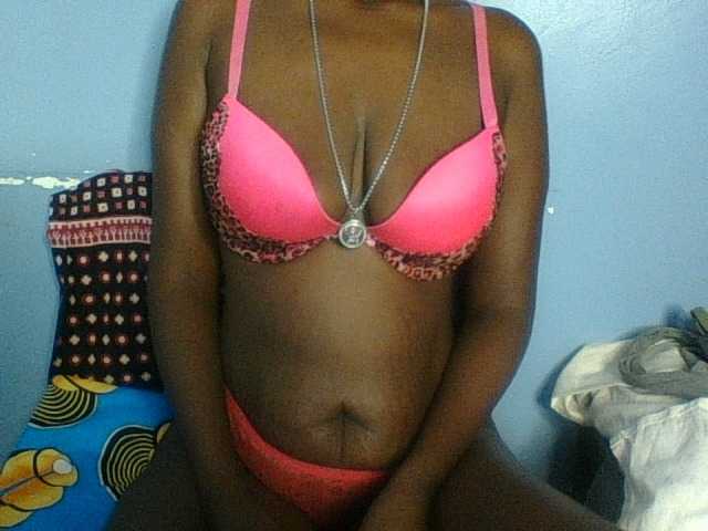 Curvypetite webcam