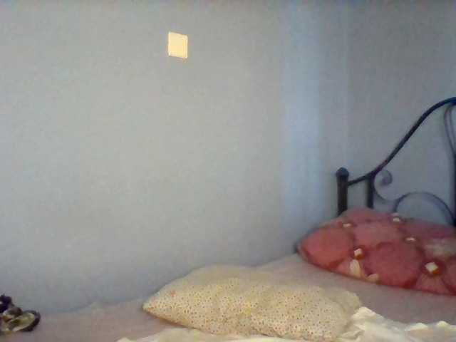 le modèle Curvypetite est en webcam porno dans un show sur le site bongacams, il possède les tags suivants: Ebony,Blonde,Trimmed