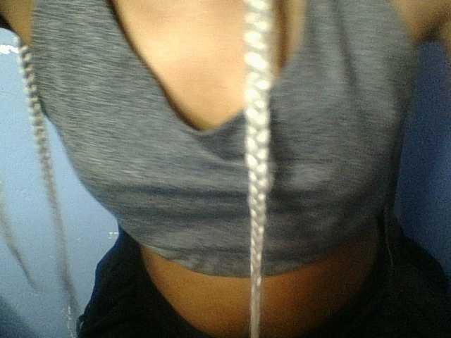 Curvypetite live cam on BongaCams