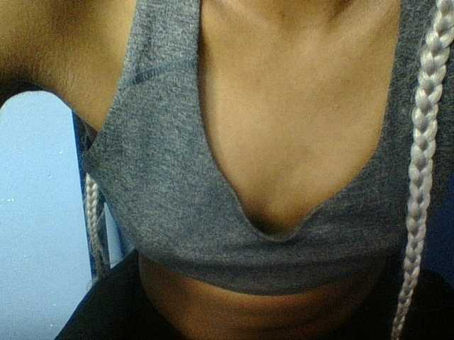Curvypetite live cam on BongaCams
