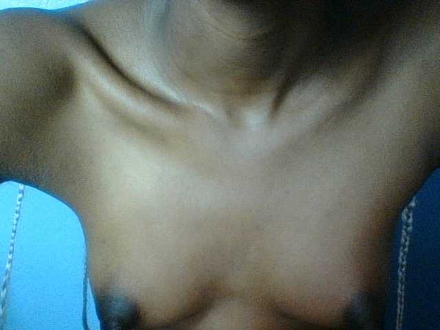 Curvypetite live cam on BongaCams