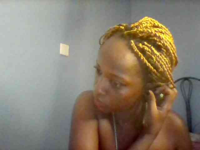 Curvypetite webcam