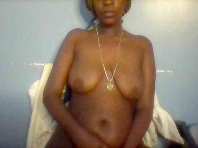 Curvypetite webcam