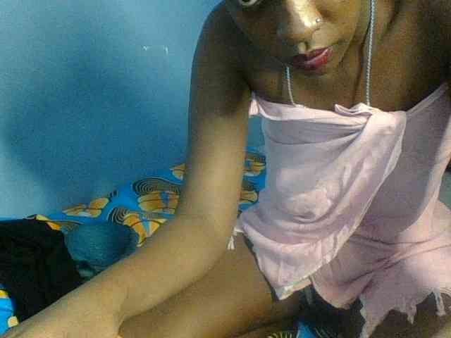 Curvypetite webcam