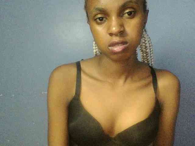 Curvypetite webcam