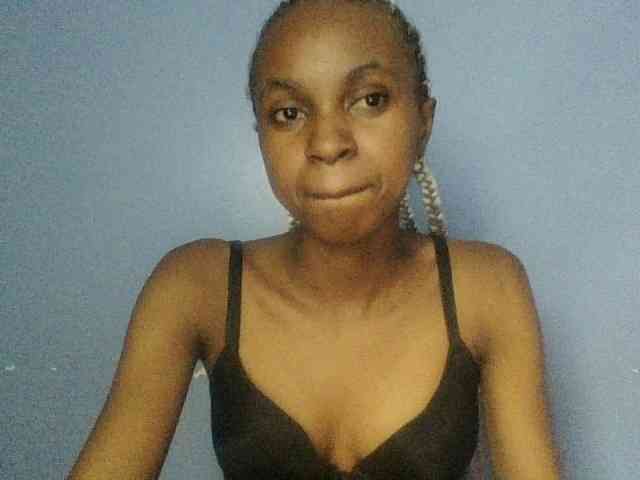 Curvypetite webcam