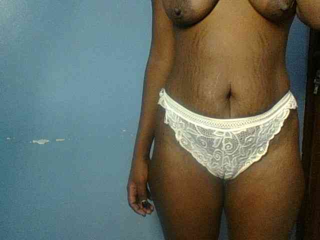 Curvypetite webcam