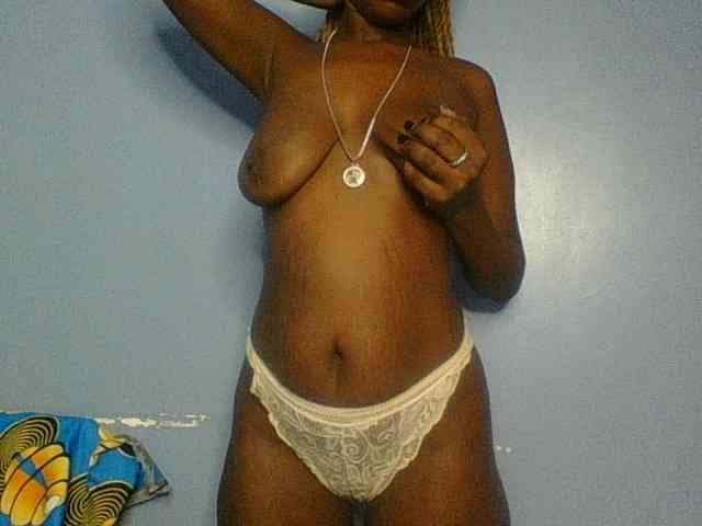 Curvypetite webcam