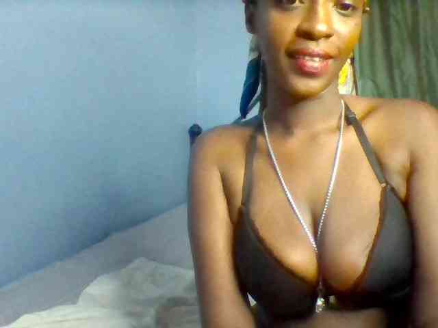 Curvypetite webcam